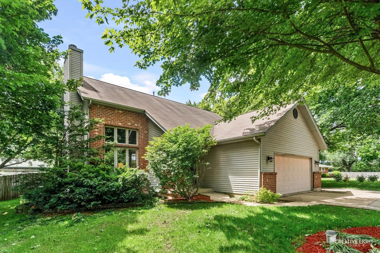37W907 Bowes Rd., Elgin, IL 60124