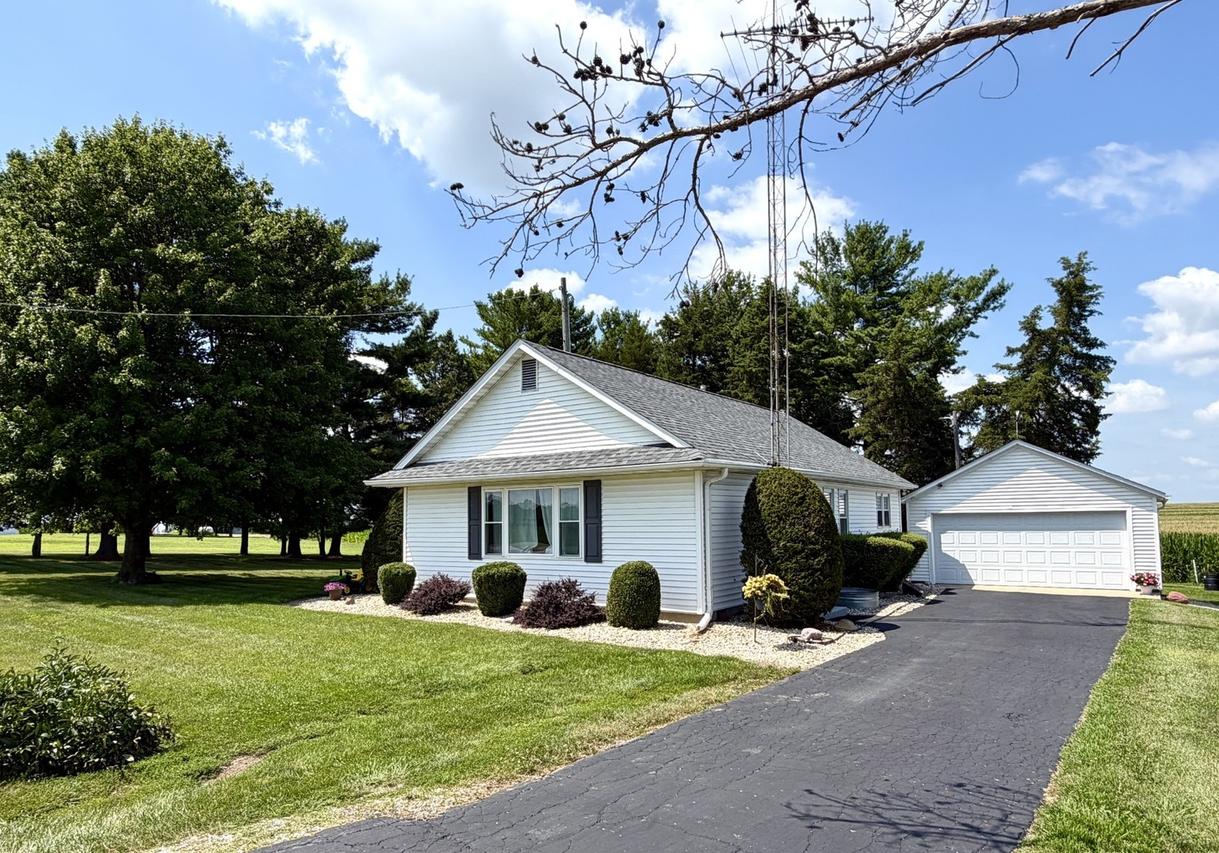 843 N 2401 Rd., Oglesby, IL 61348