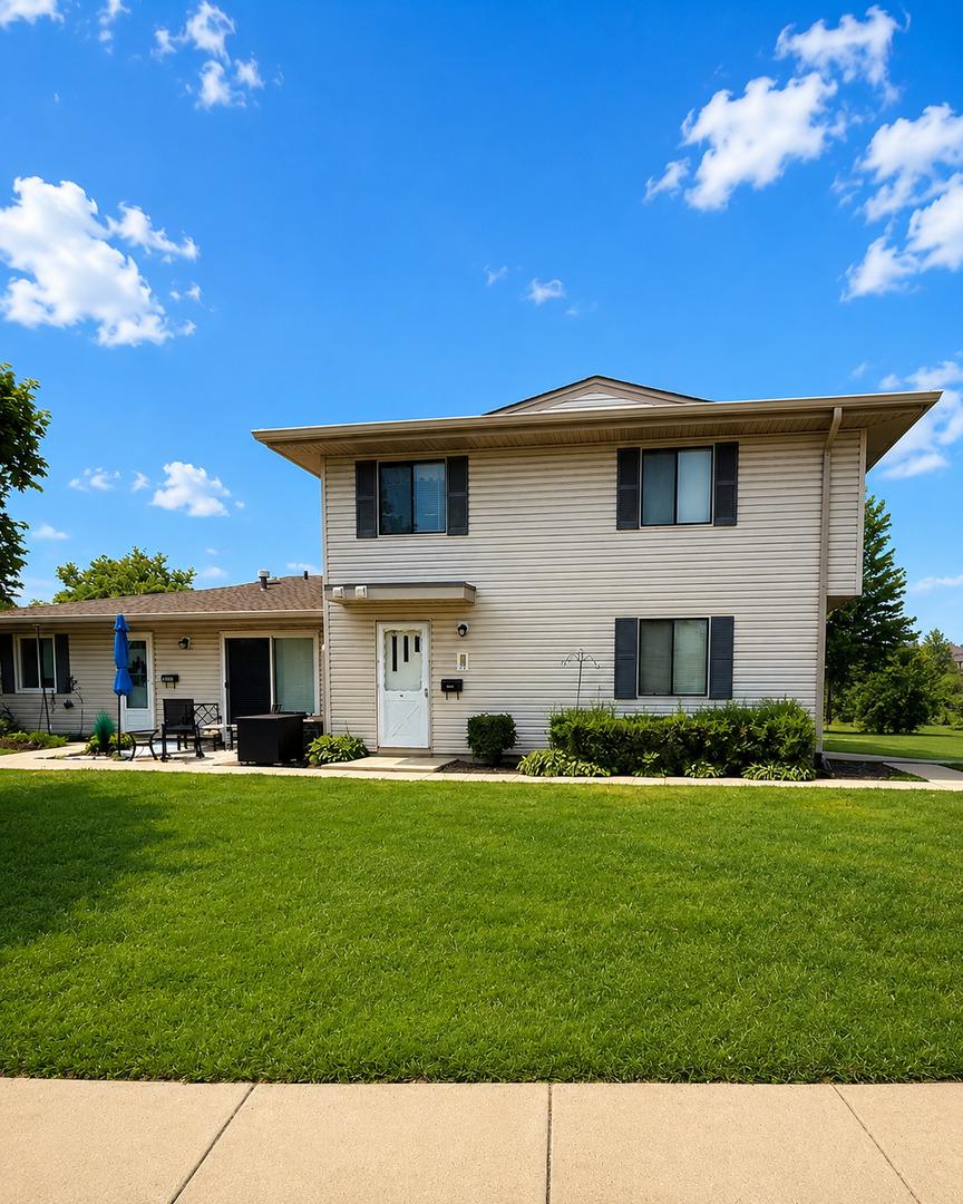 1019 Tobey Ct., Schaumburg, IL 60194