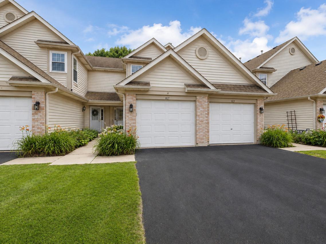 1827 Grove Ave., Schaumburg, IL 60193