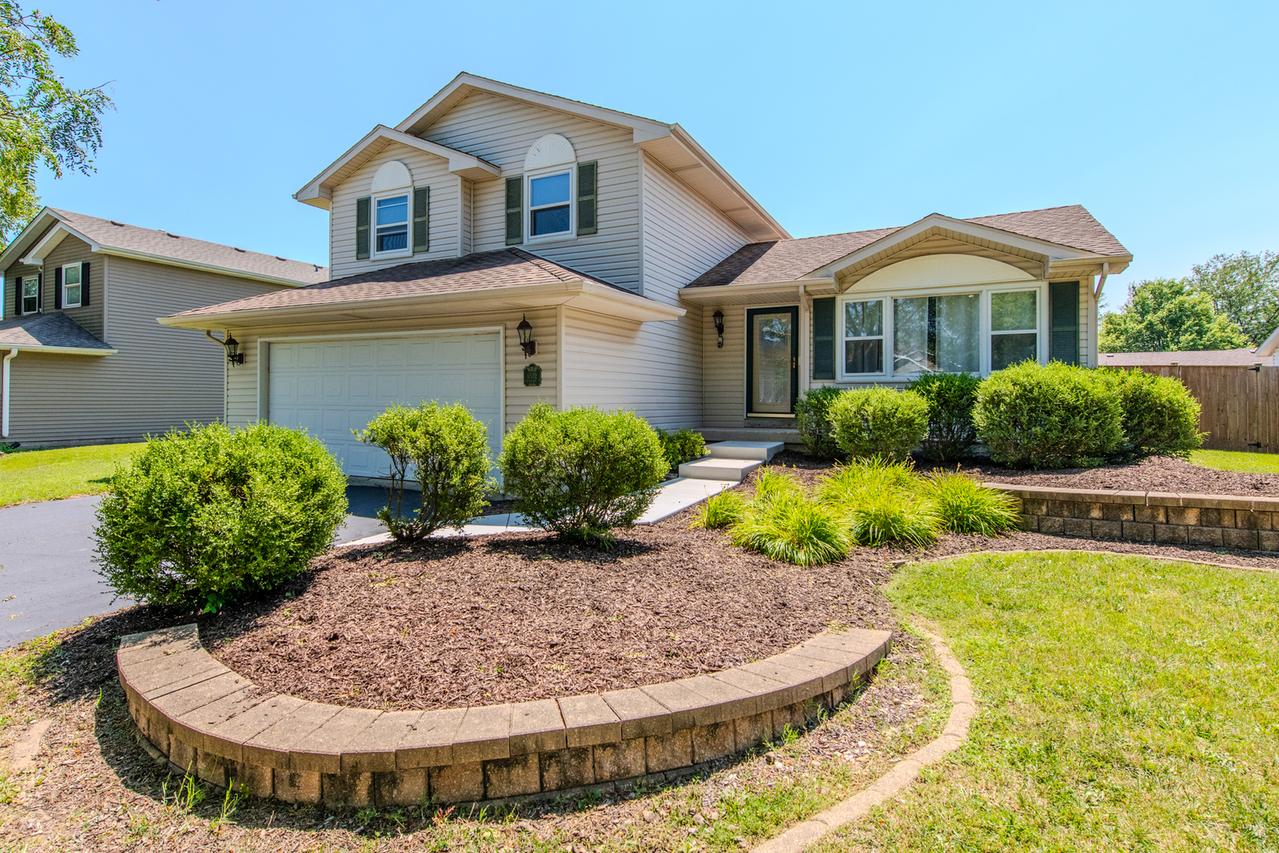 6512 Goldhaber Ln., Plainfield, IL 60586