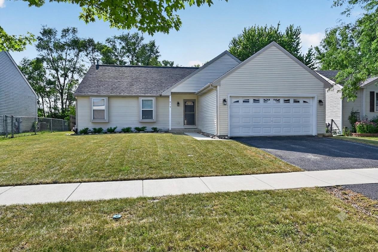 817 Casey Ln., Harvard, IL 60033