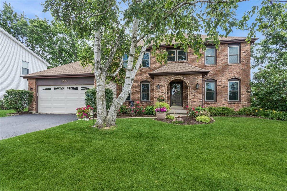 1573 Clemson Dr., Naperville, IL 60565