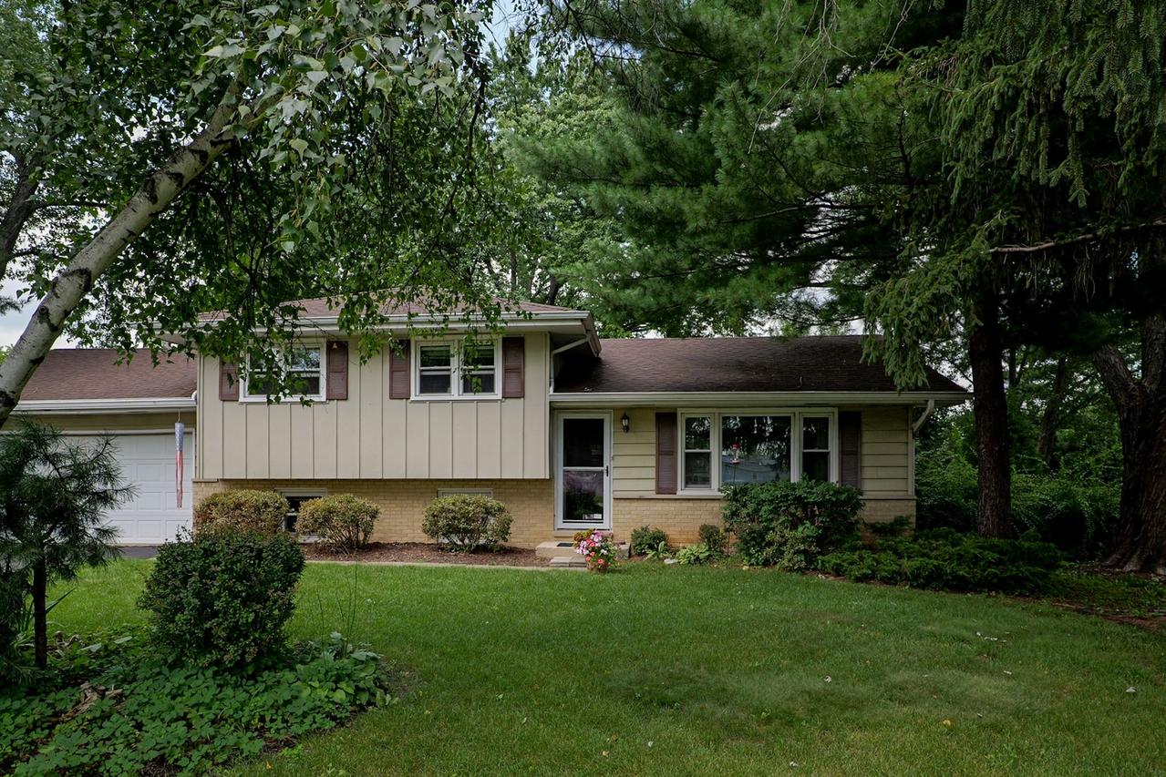 28W610 Lester St., West Chicago, IL 60185