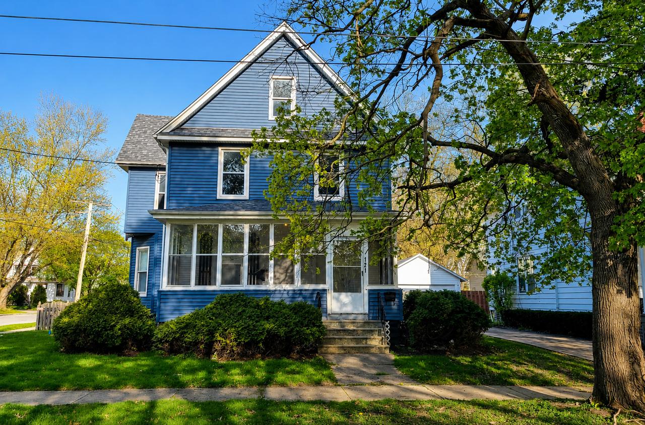 121 N May St., Aurora, IL 60506