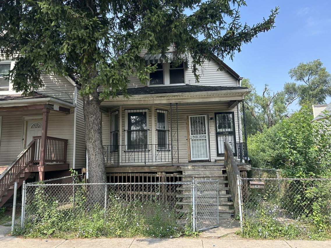 7010 S Marshfield Ave., Chicago, IL 60636