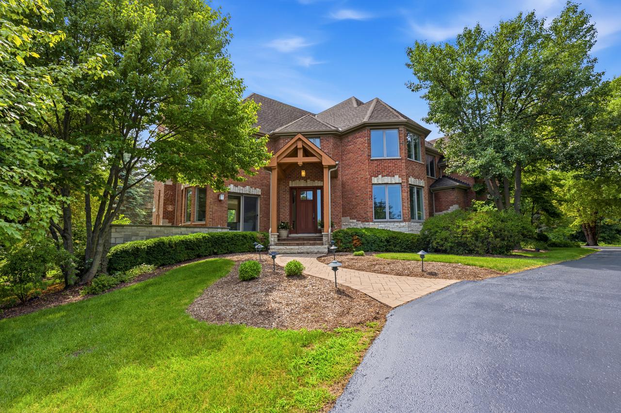 39542 Orchard Bluff Ln., Wadsworth, IL 60083