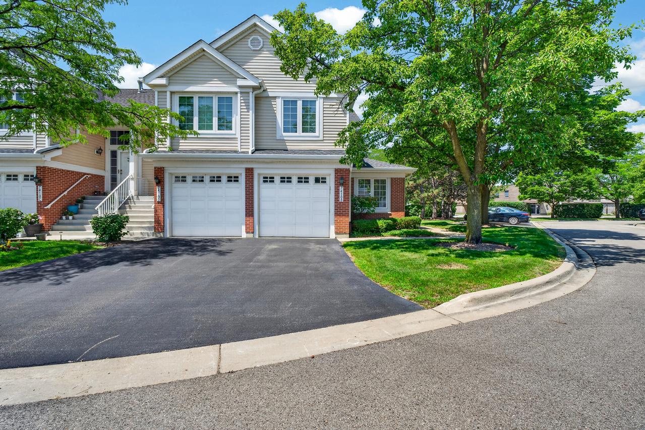 7410 Lincoln Ave. #B, Skokie, IL 60076