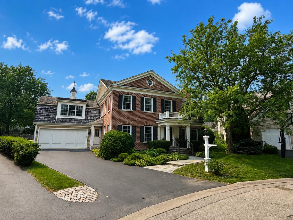 2363 Larkdale Dr., Glenview, IL 60025