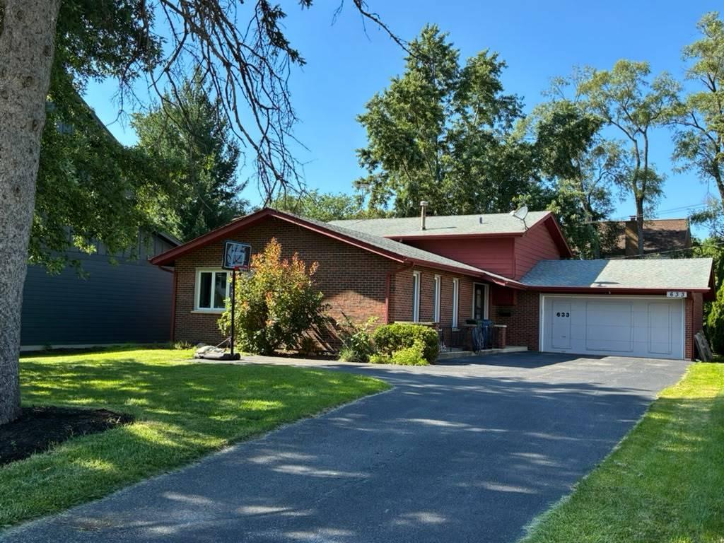 633 E 8th Ave., Naperville, IL 60563