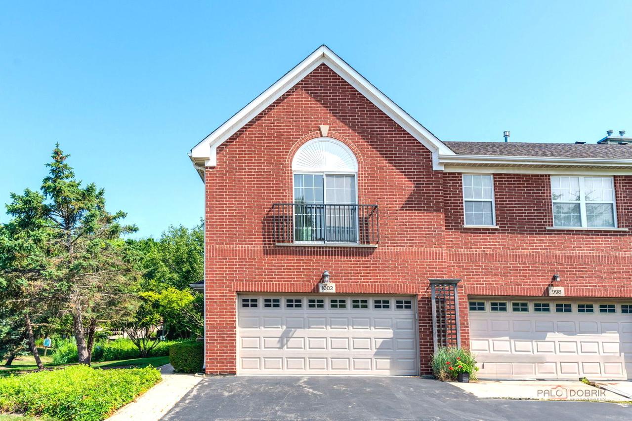 1002 Kensington Dr., Northbrook, IL 60062