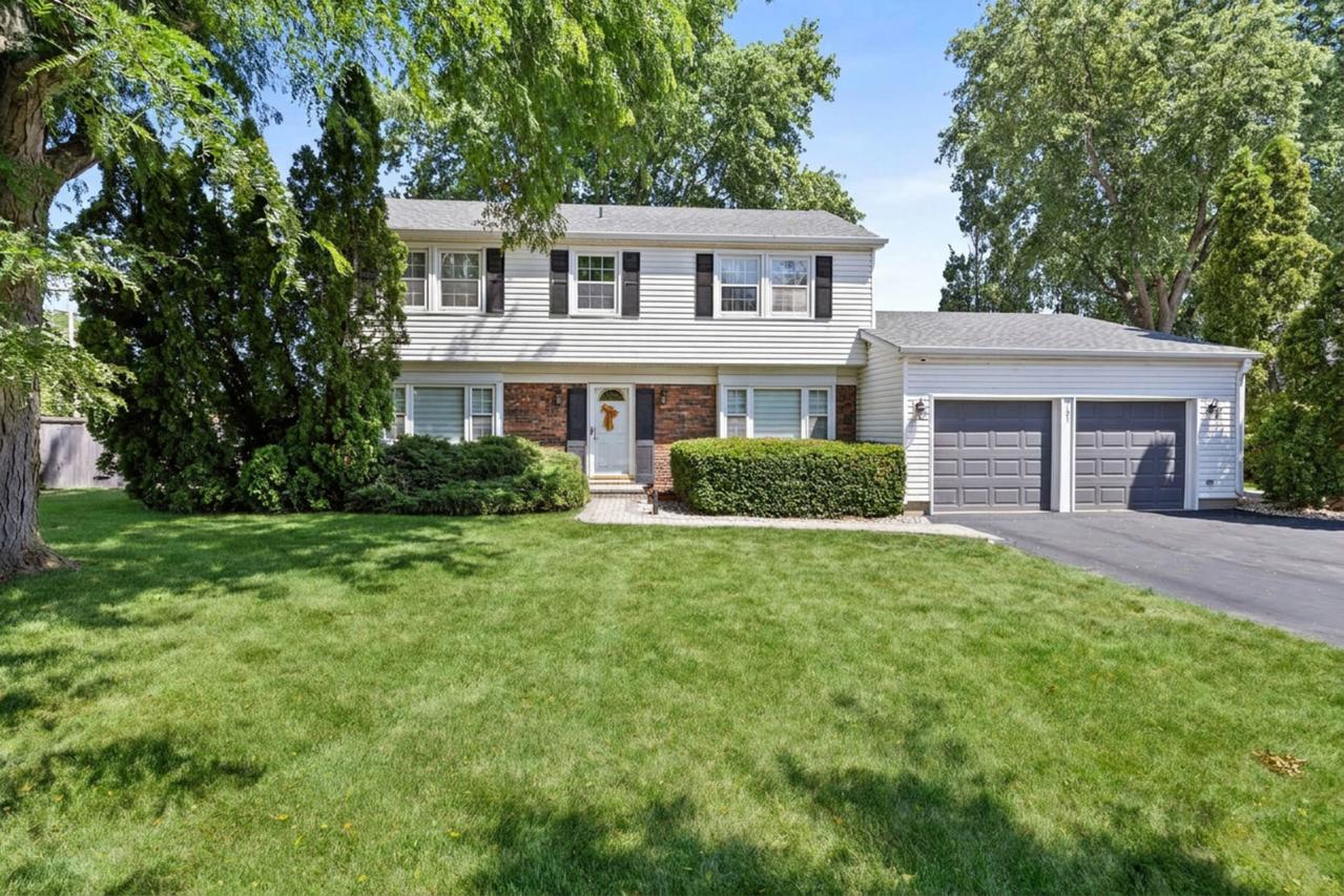 1197 Alden Ln., Buffalo Grove, IL 60089