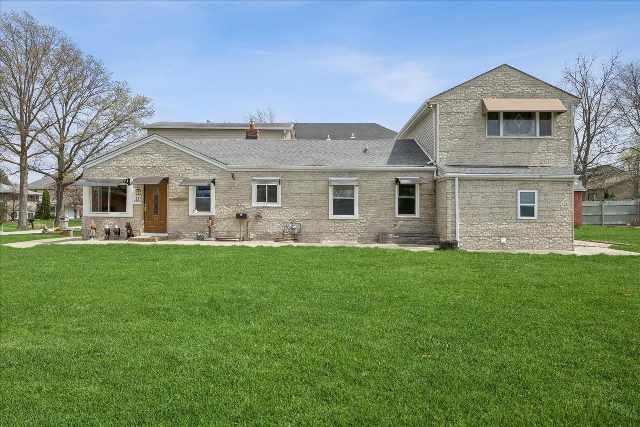 117 Sunrise Ave., Willowbrook, IL 60527