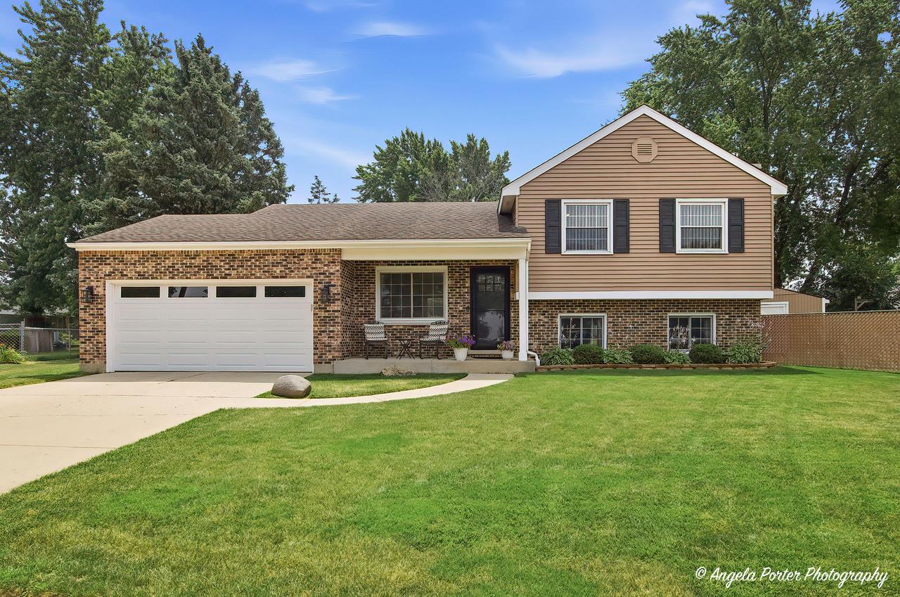 3611 W Drake Ct., Mchenry, IL 60050