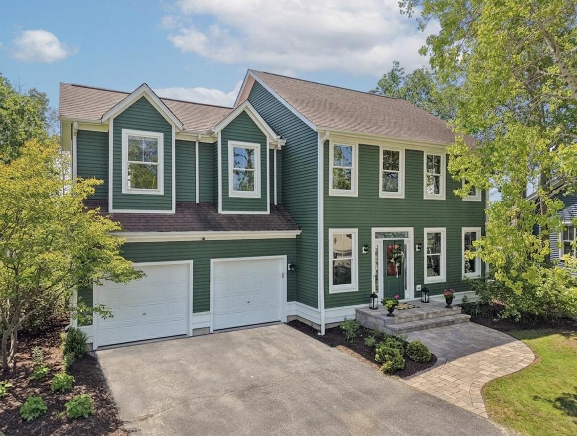 1361 Calamus Ln., Grayslake, IL 60030