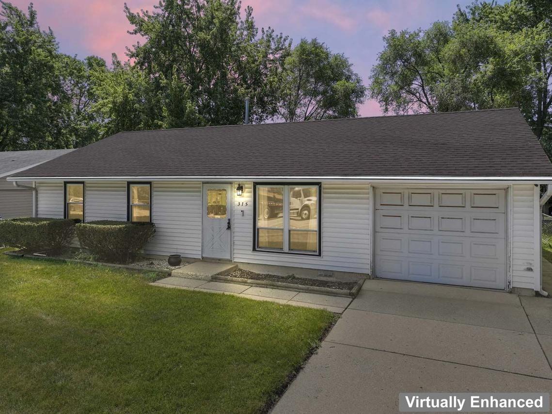315 E Schaumburg Rd., Streamwood, IL 60107