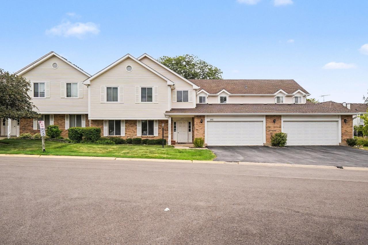 395 Springlake Ln. #A, Aurora, IL 60504