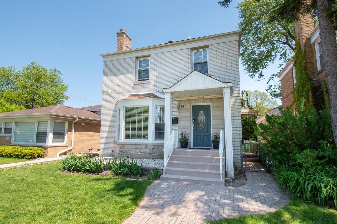 7141 N Kedvale Ave., Lincolnwood, IL 60712