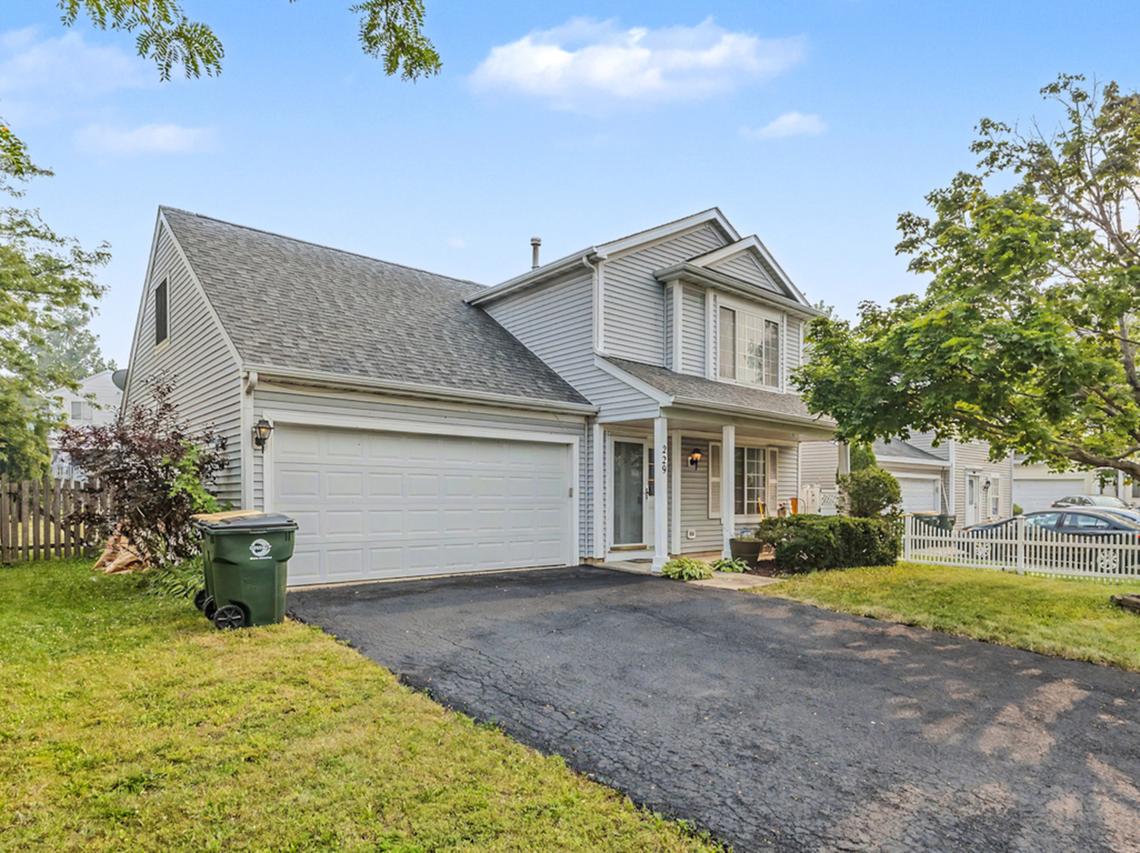 229 Churchill Ct., Round Lake Beach, IL 60073