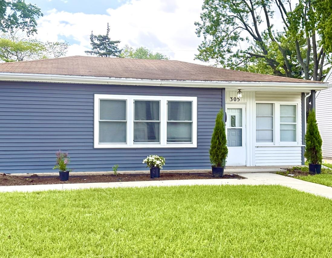 305 S Van Doren St., Champaign, IL 61820