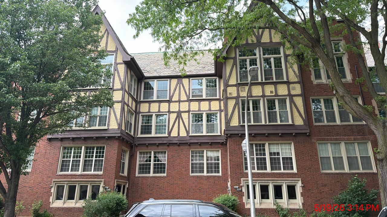 2200 E 70th Pl. #203, Chicago, IL 60649
