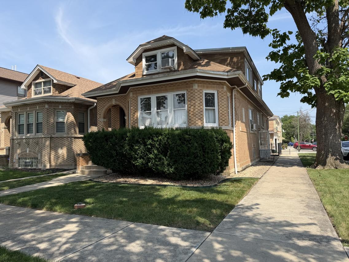 5501 N Parkside Ave., Chicago, IL 60630