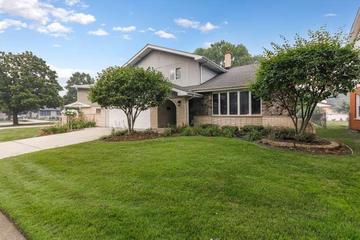 Homes Just Sold That Attend Oak Lawn-Hometown Middle School: September 1st to September 7th