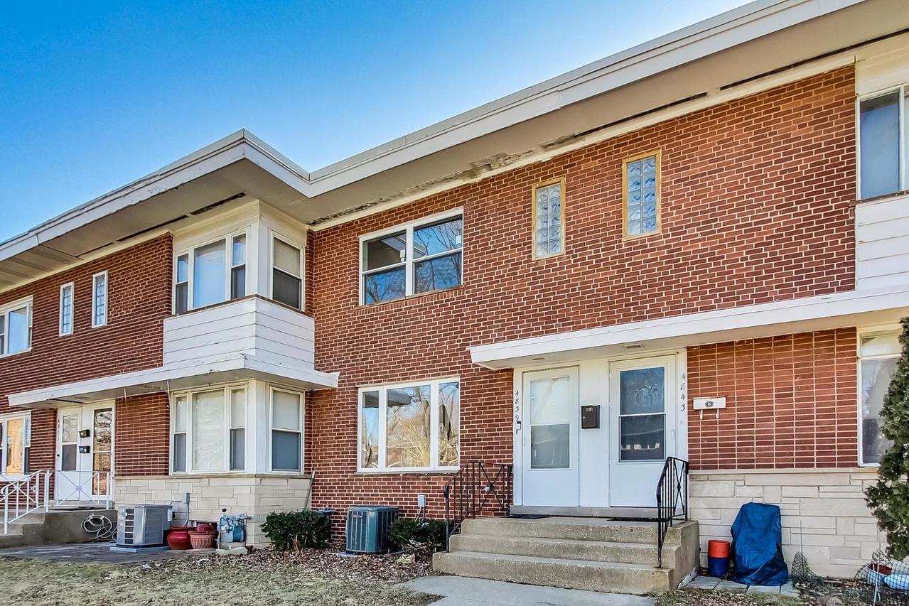 4839 Crain St., Skokie, IL 60077