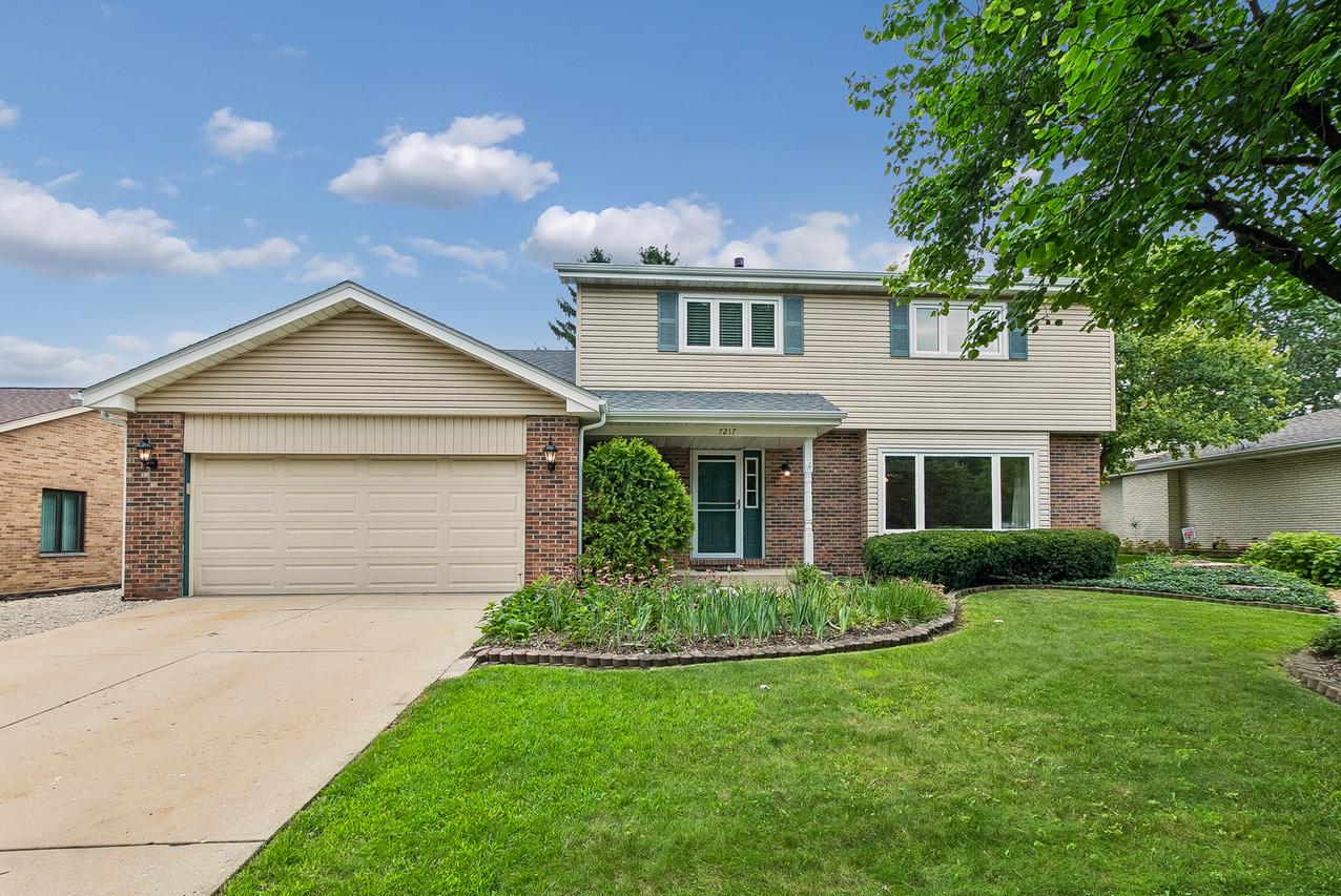 7217 Lyman Ave., Downers Grove, IL 60516