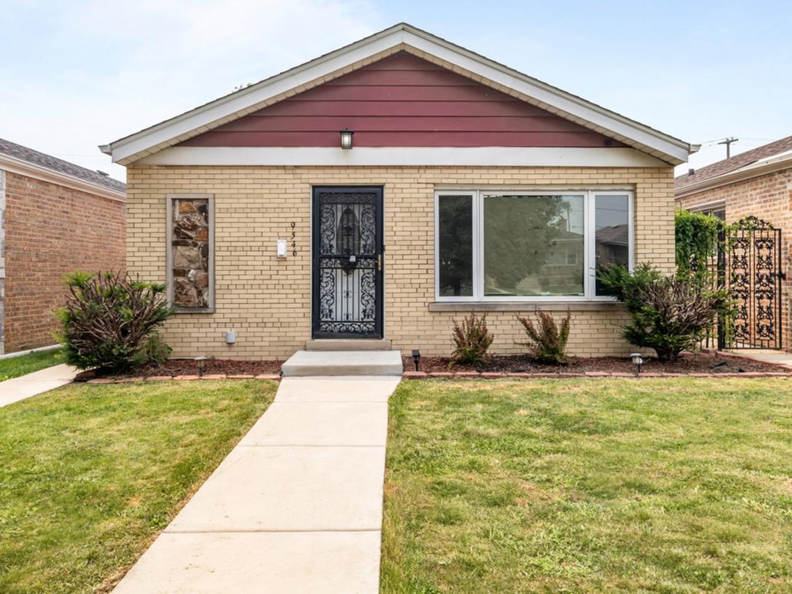 9546 S Emerald Ave., Chicago, IL 60628