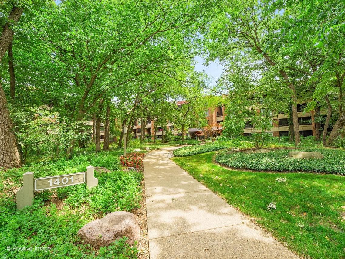1401 Burr Oak Rd. #416B, Hinsdale, IL 60521