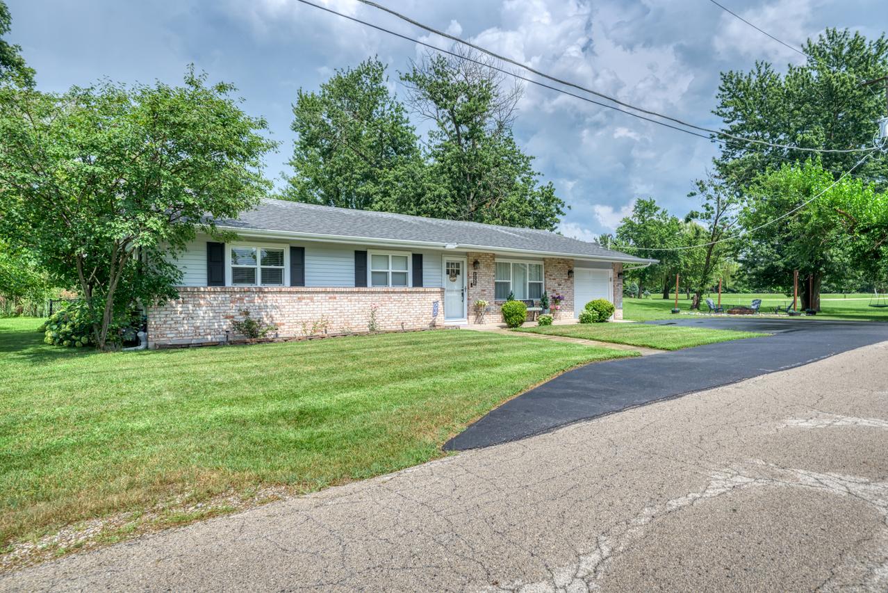 250 Kern St., Braidwood, IL 60408