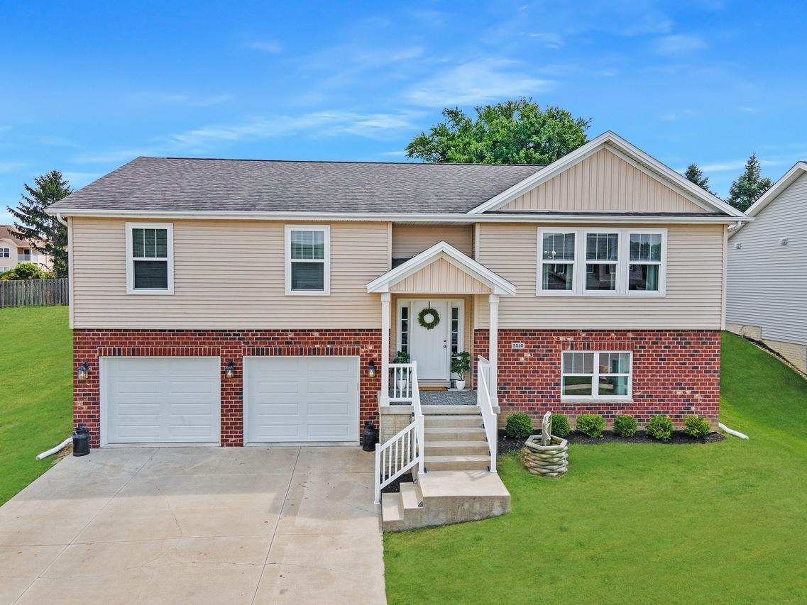 2510 Grey Fox Tr., Bloomington, IL 61705