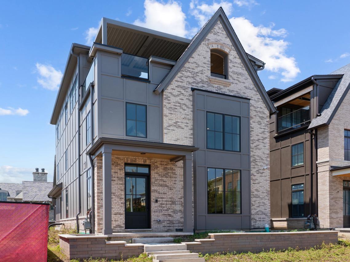 107 S Webster St., Naperville, IL 60540