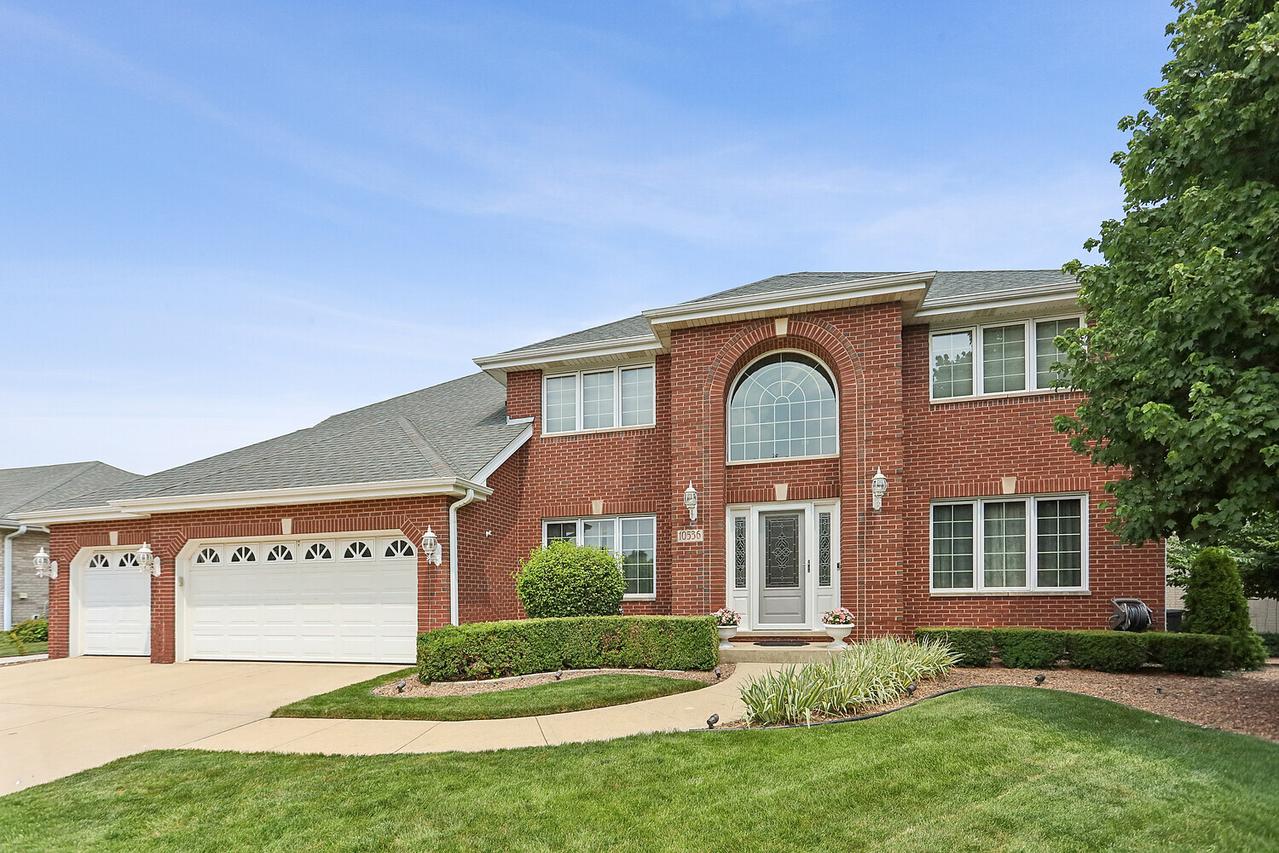 10536 Pentagon Dr., Orland Park, IL 60467