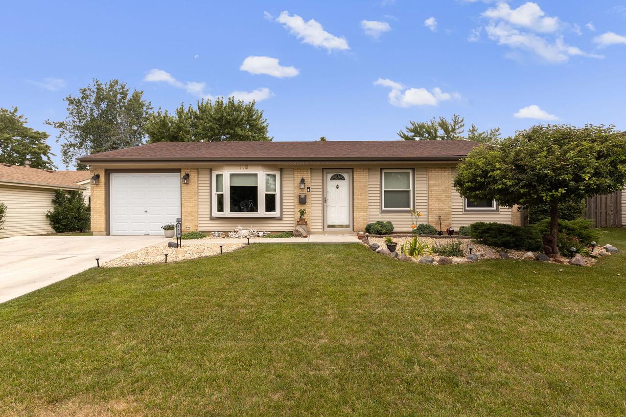 113 David Dr., Streamwood, IL 60107