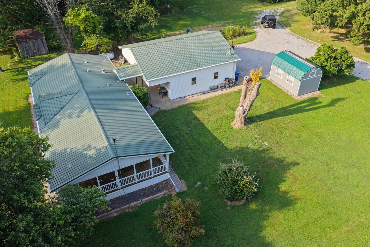 5362 Cross Church Rd., Pinckneyville, IL 62274