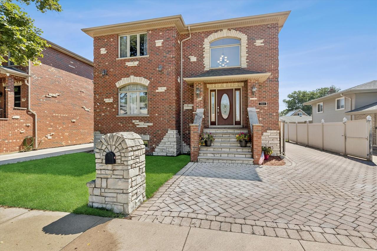 5611 S Nashville Ave., Chicago, IL 60638