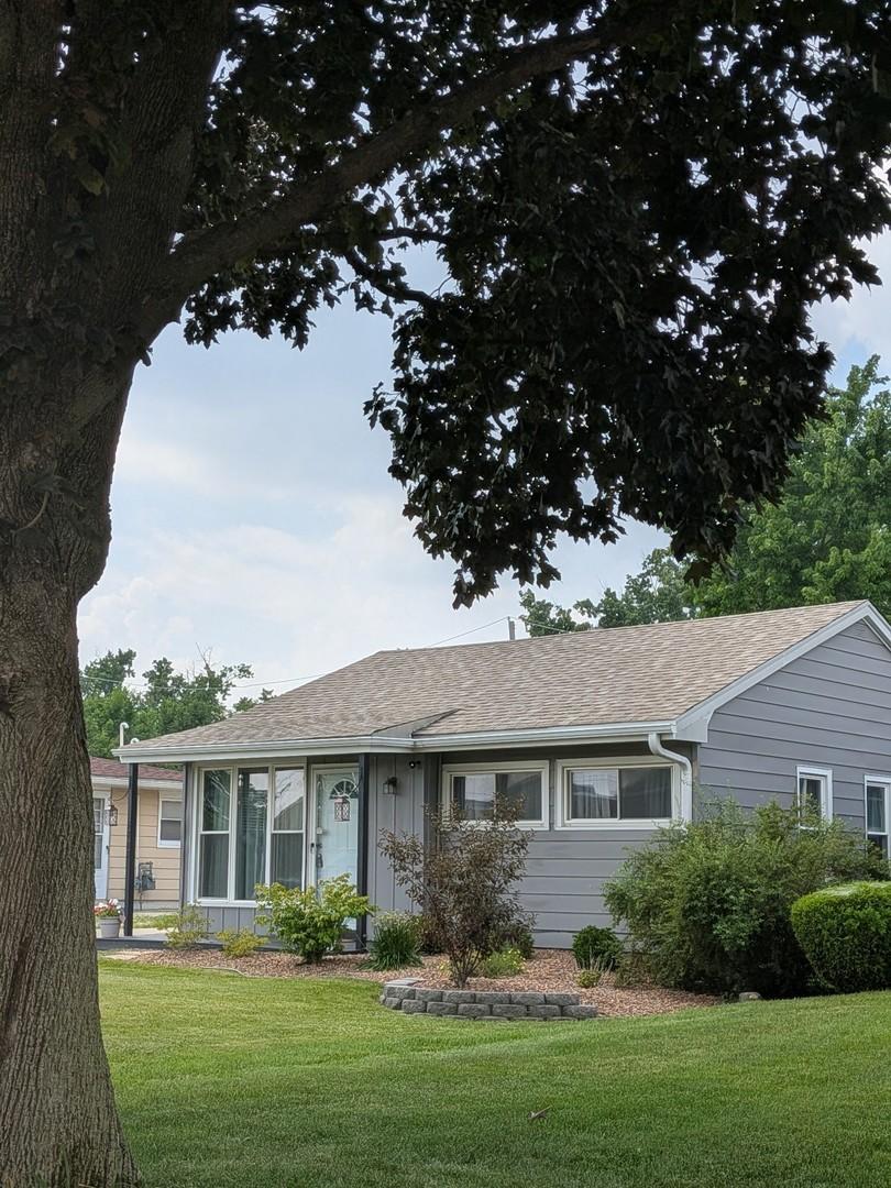 5328 9th Ave., Countryside, IL 60525