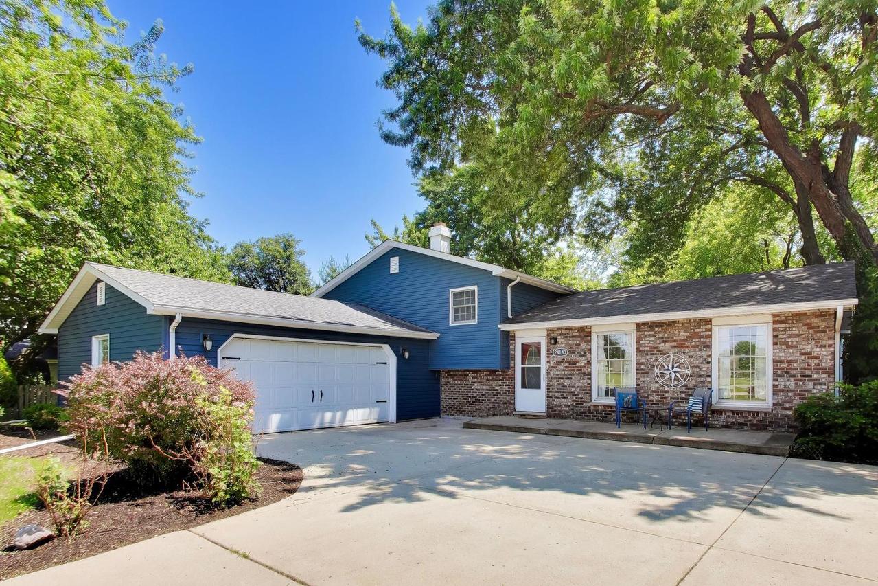 24143 W 103rd St., Naperville, IL 60564