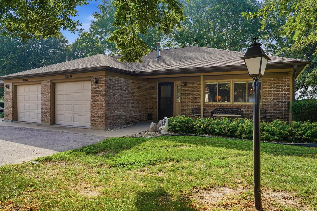 801 Coventry Ln. #B, Sterling, IL 61081