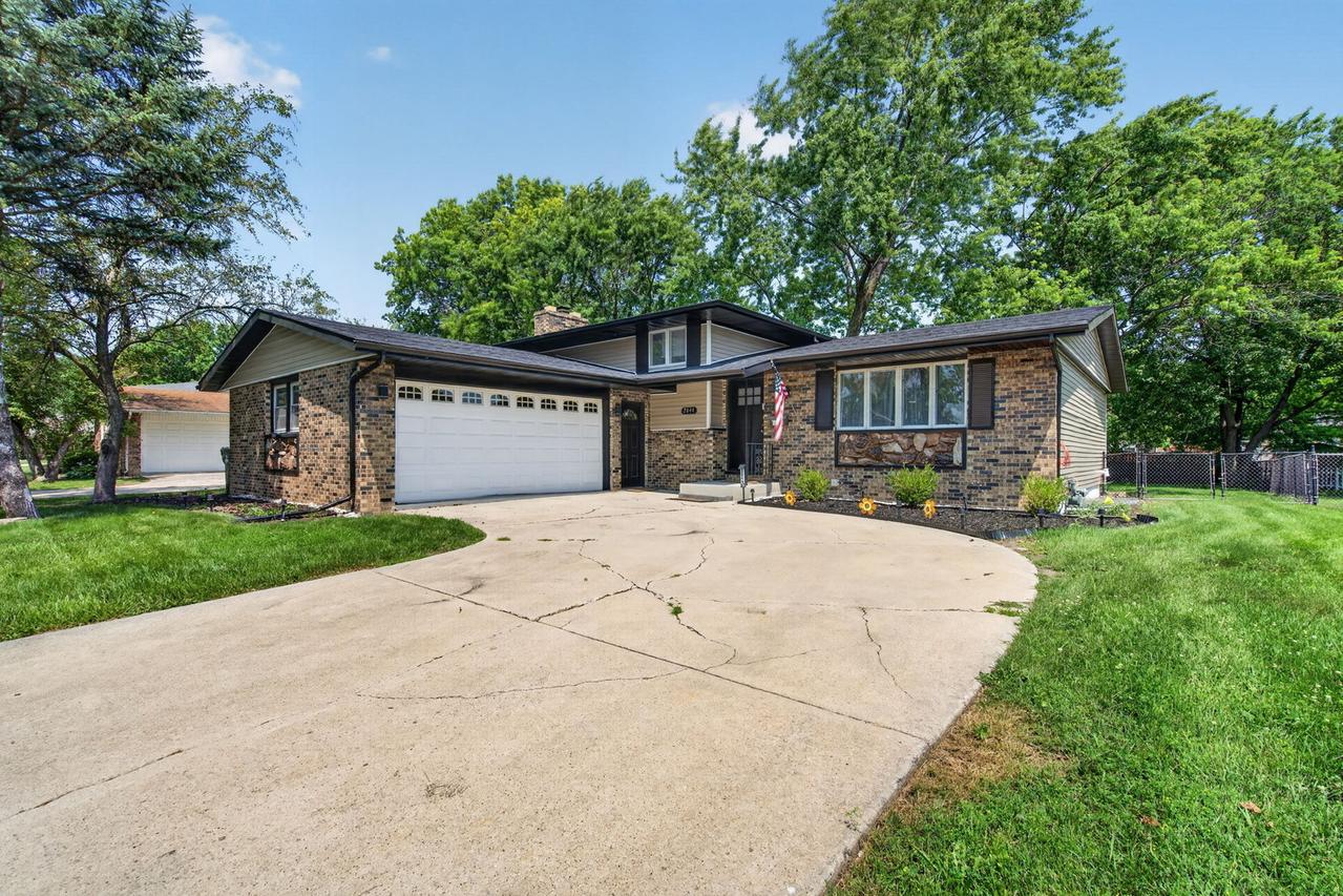 2844 193rd St., Lansing, IL 60438