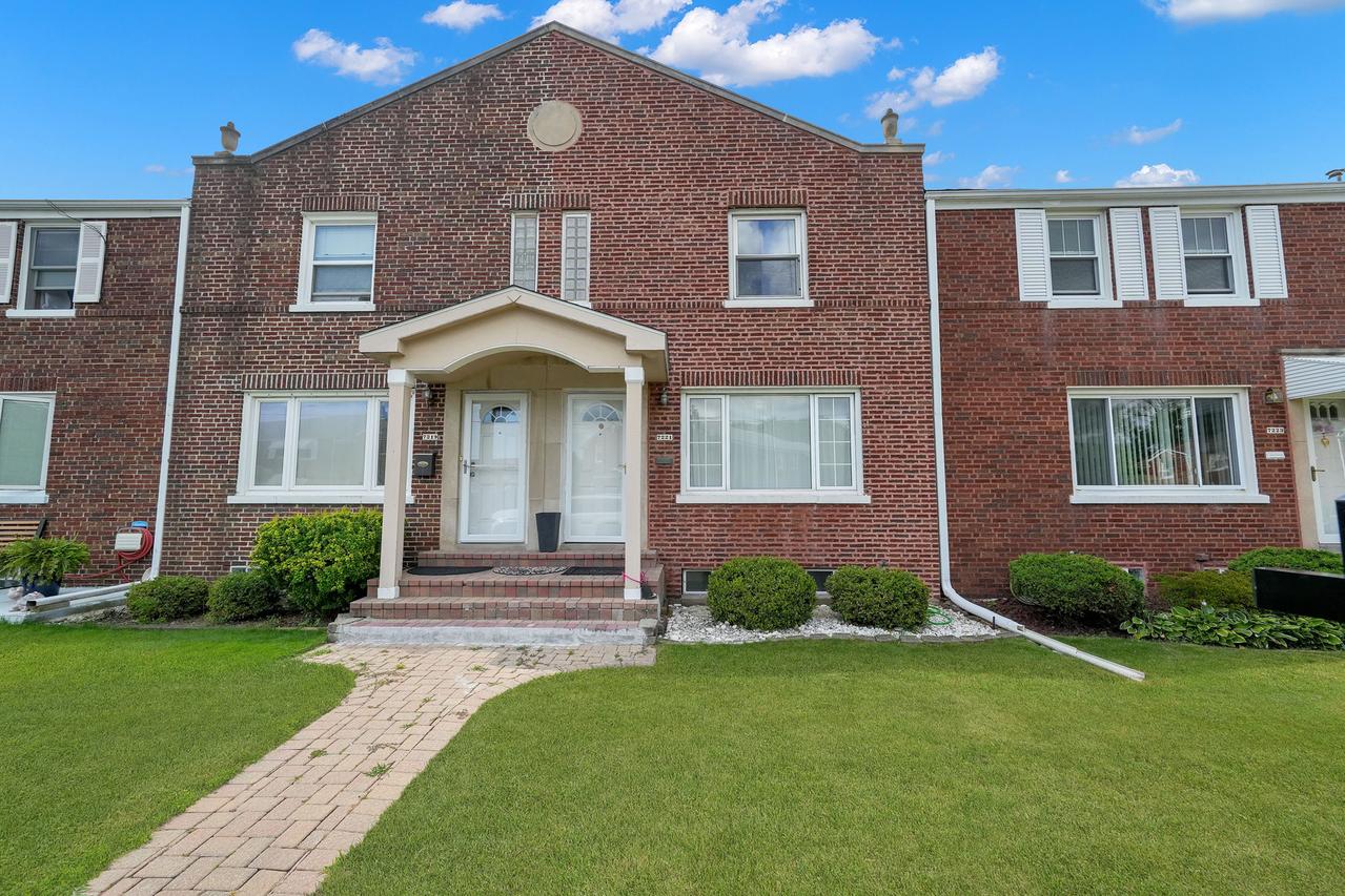 7221 W Summerdale Ave., Chicago, IL 60656
