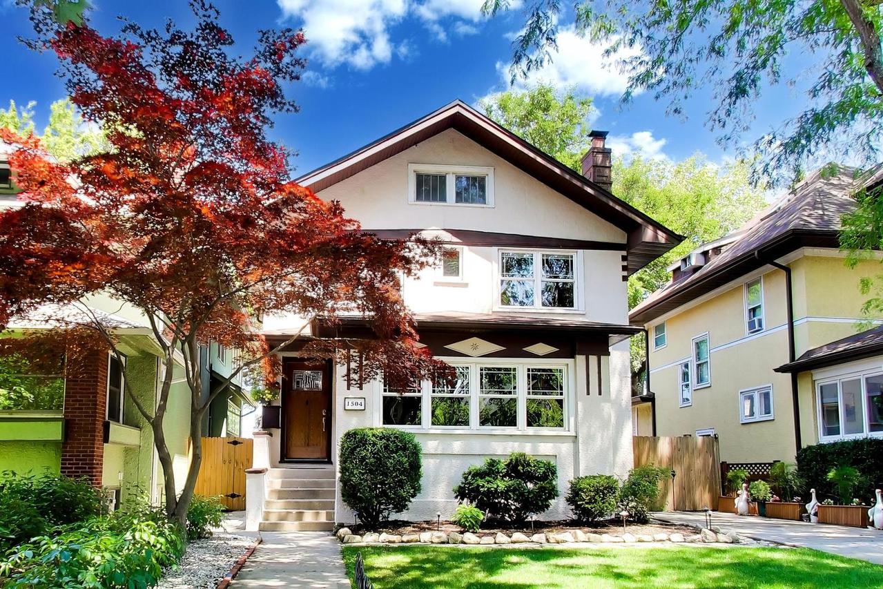 1504 W Juneway Ter., Chicago, IL 60626