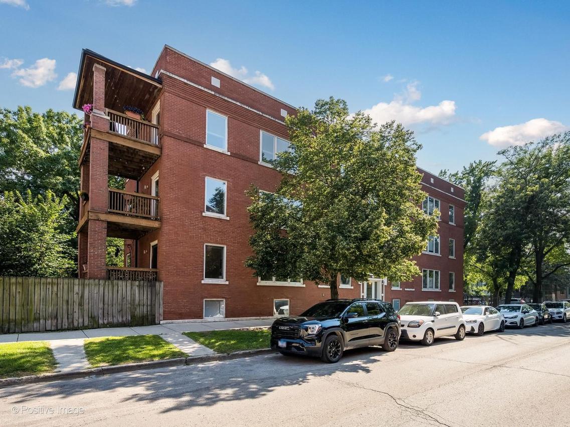 1625 W Ainslie St. #1E, Chicago, IL 60640