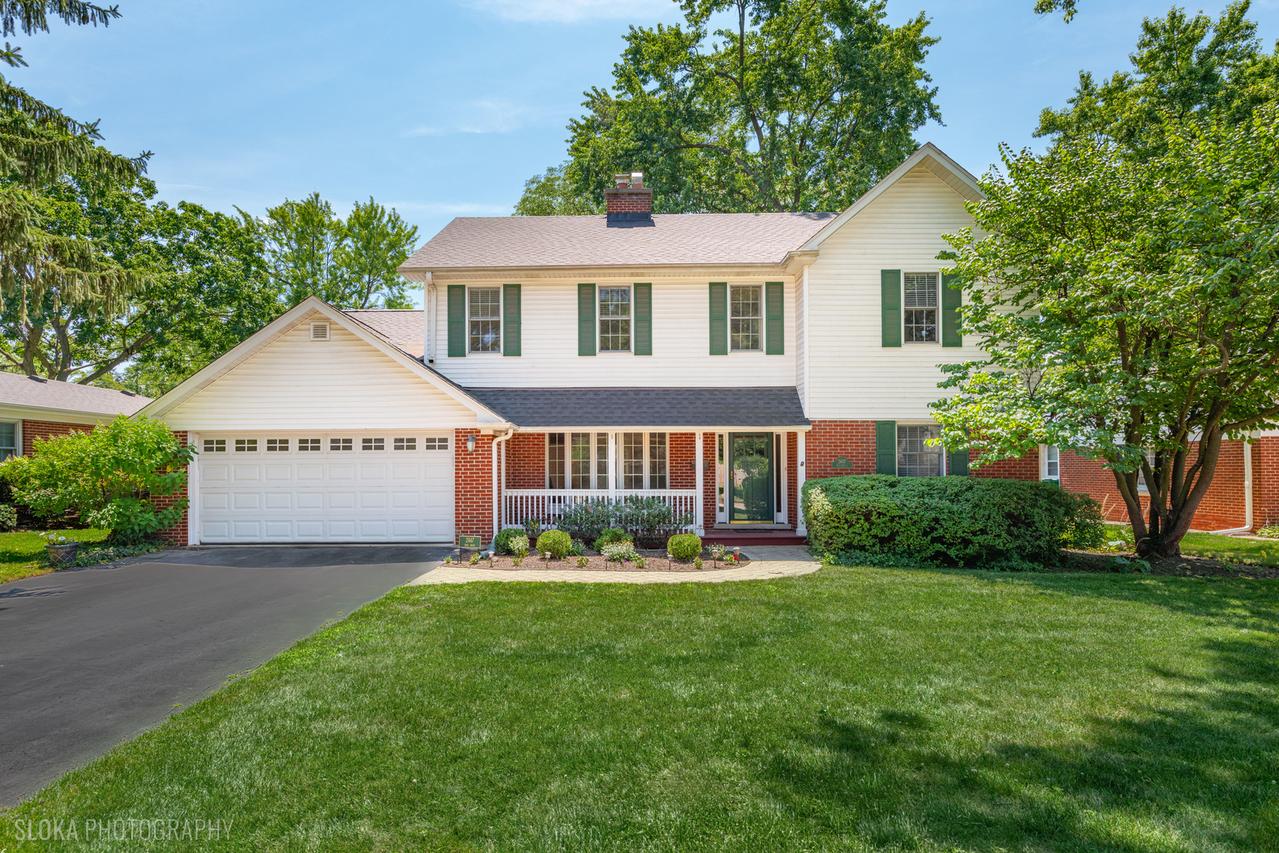 2447 Pick Dr., Glenview, IL 60025