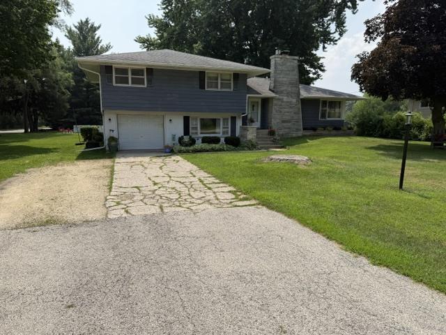 360 Swanson Rd., Sycamore, IL 60178