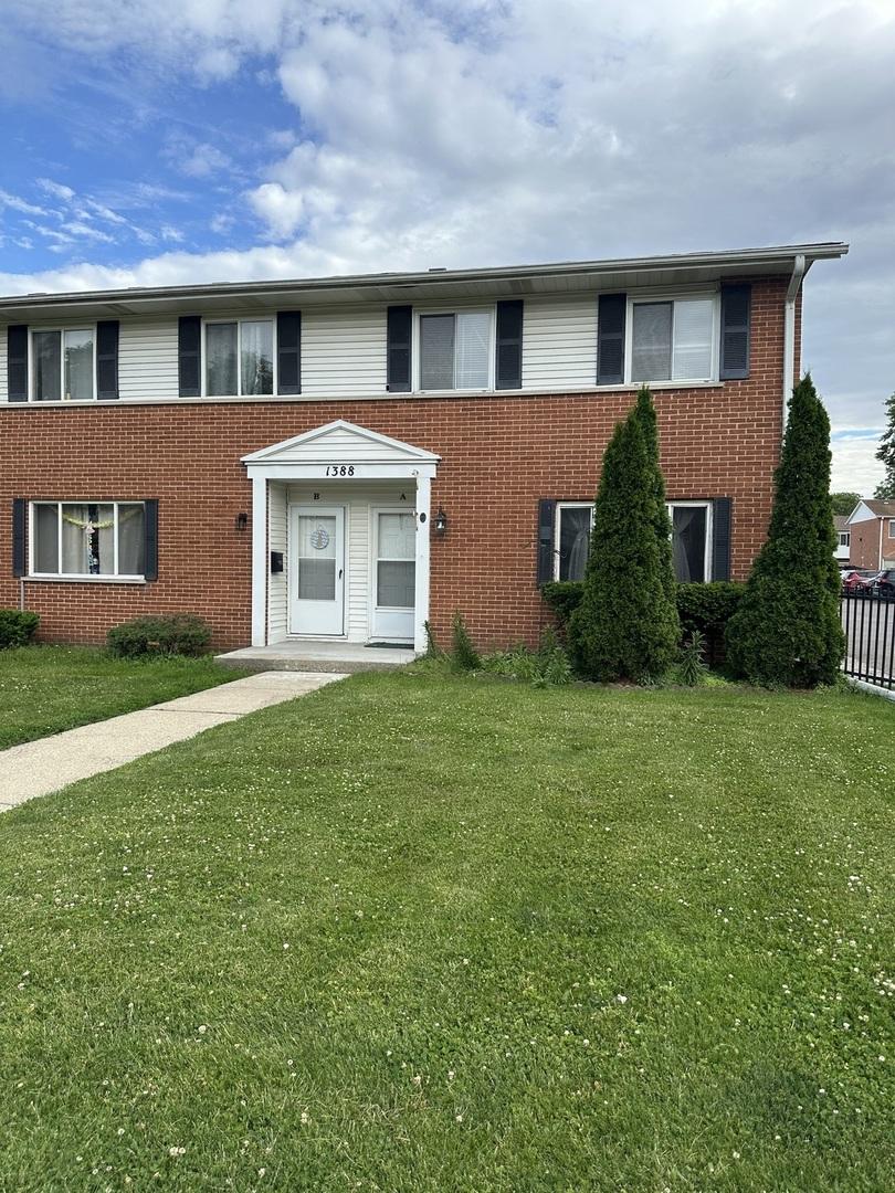 1388 Monomoy St. #A, Aurora, IL 60506