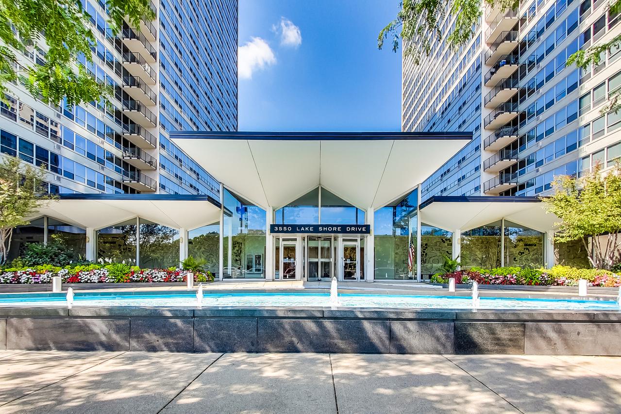3550 N Lake Shore Dr. #1714, Chicago, IL 60657