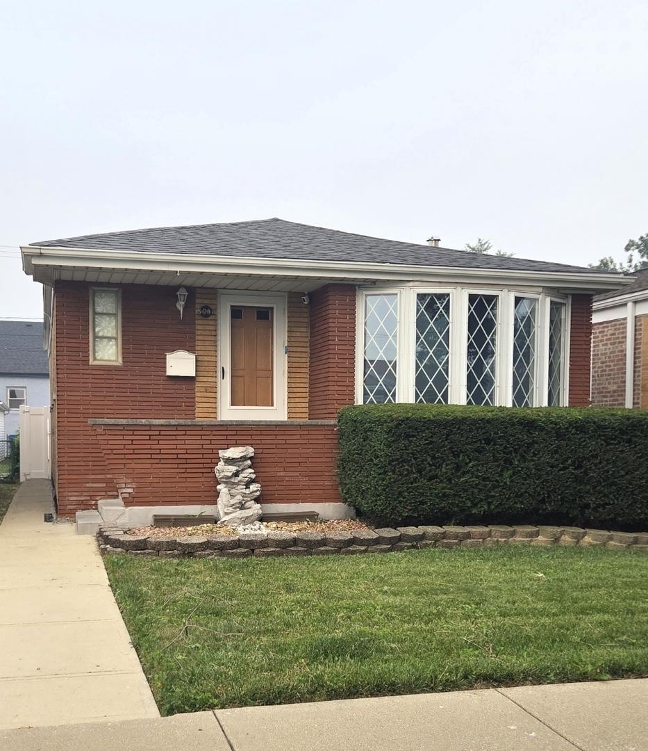 5537 S Massasoit Ave., Chicago, IL 60638